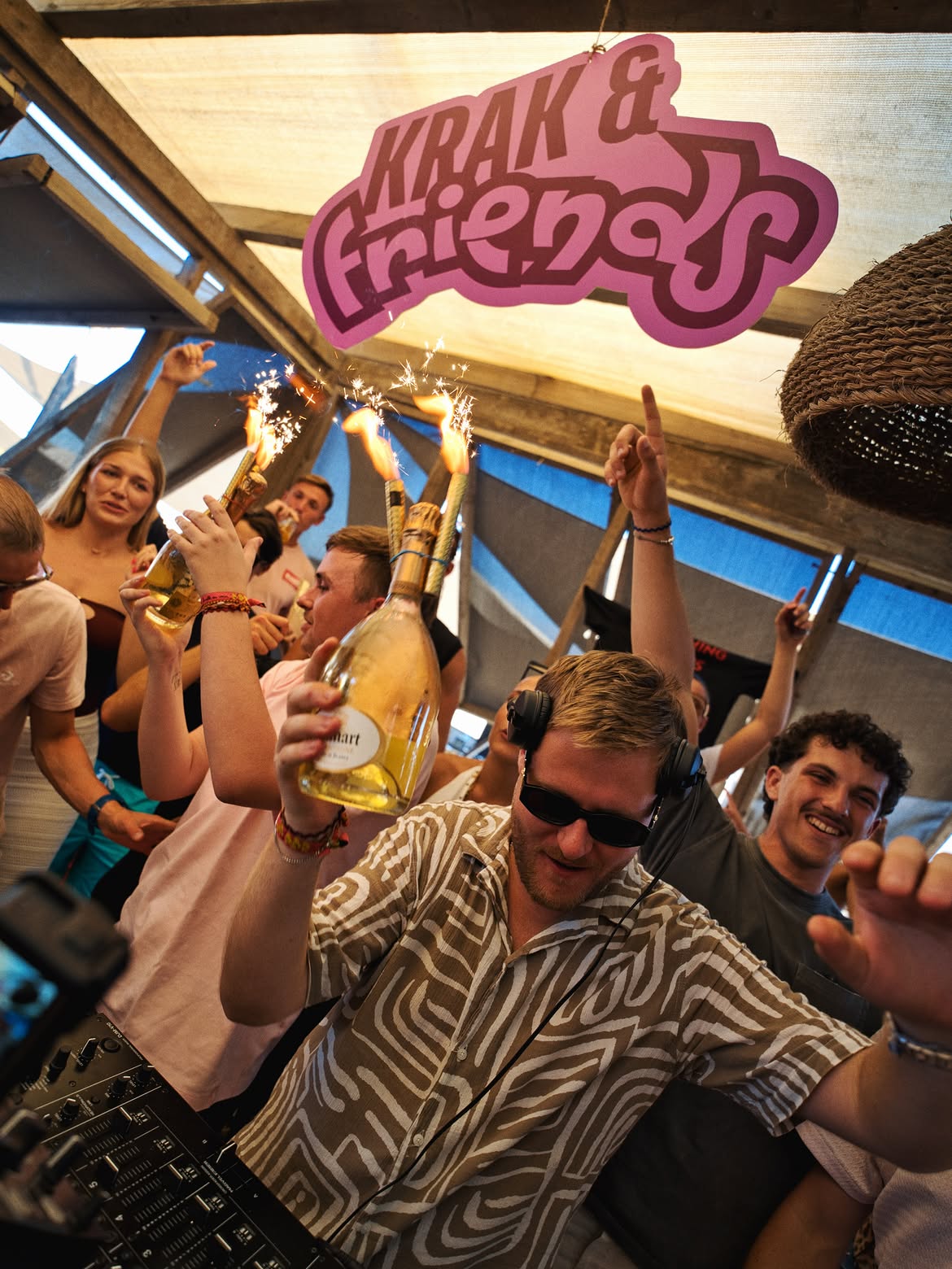 Krak & Friends